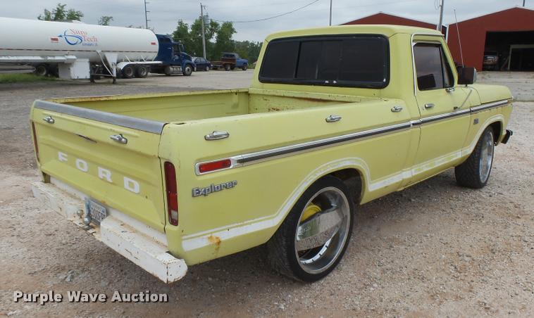 image for item DB2589 1973 Ford F100 pickup truck
