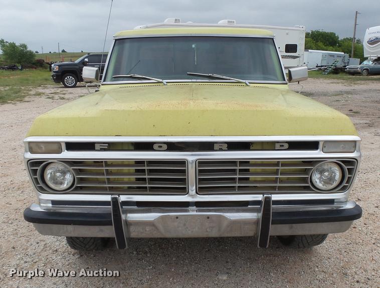 image for item DB2589 1973 Ford F100 pickup truck
