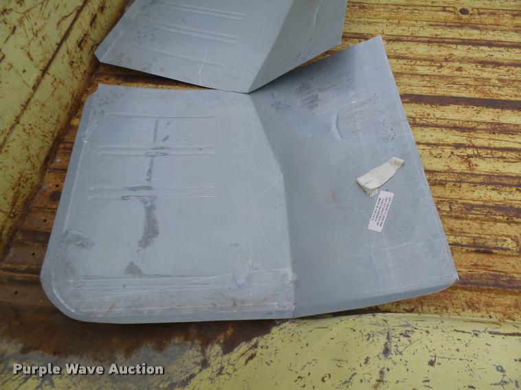 image for item DB2589 1973 Ford F100 pickup truck