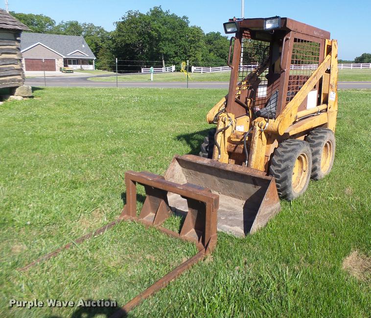image for item DB5760 1994 Case 1818 skid steer