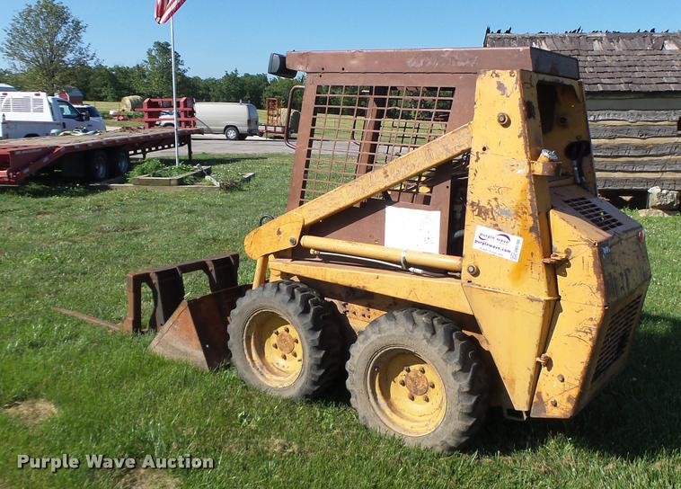 image for item DB5760 1994 Case 1818 skid steer