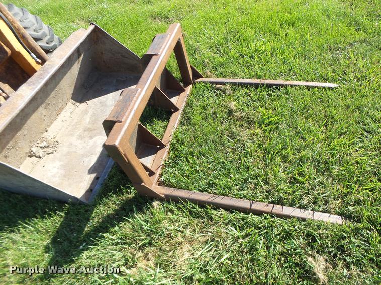 image for item DB5760 1994 Case 1818 skid steer