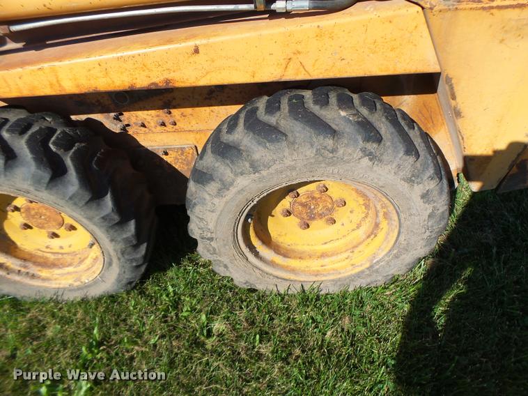 image for item DB5760 1994 Case 1818 skid steer