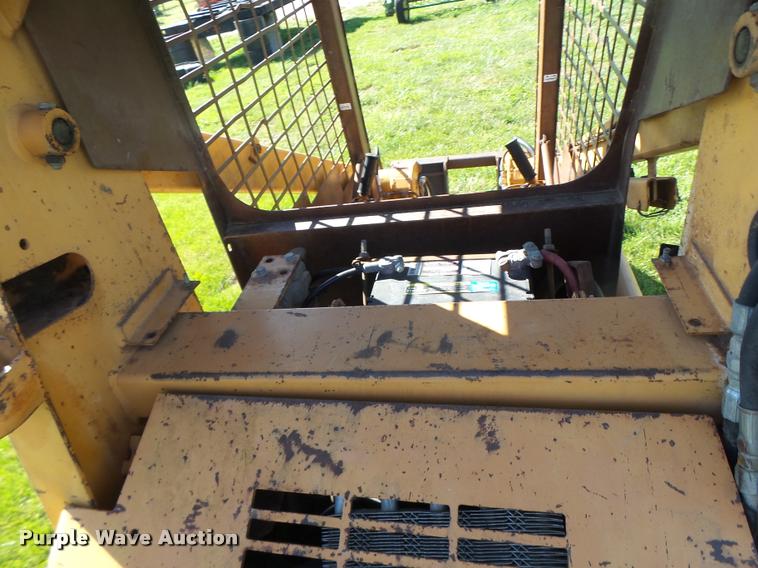 image for item DB5760 1994 Case 1818 skid steer