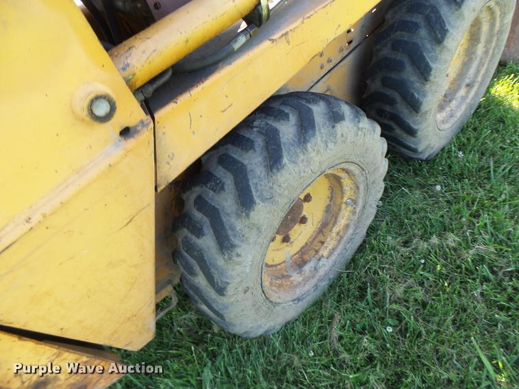 image for item DB5760 1994 Case 1818 skid steer