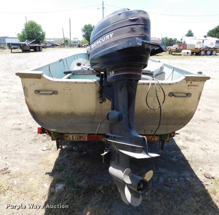 image for item DB9473 1977 Lund boat