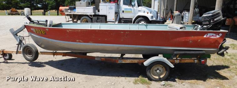 image for item DB9473 1977 Lund boat