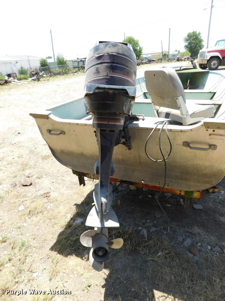 image for item DB9473 1977 Lund boat