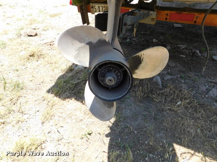 image for item DB9473 1977 Lund boat