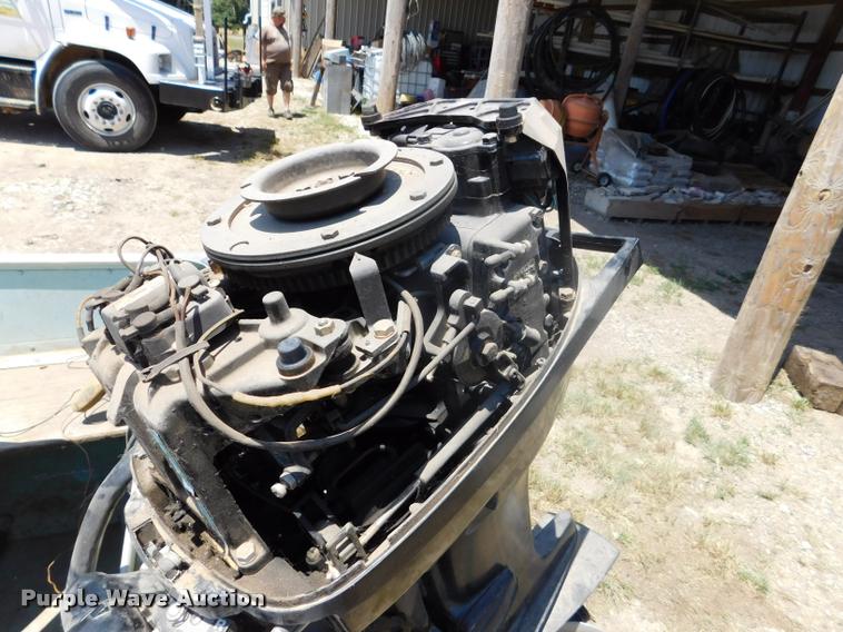 image for item DB9473 1977 Lund boat