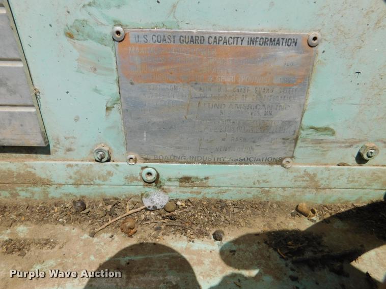 image for item DB9473 1977 Lund boat