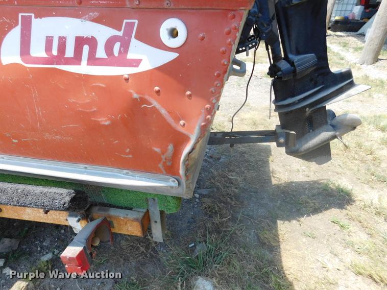 image for item DB9473 1977 Lund boat