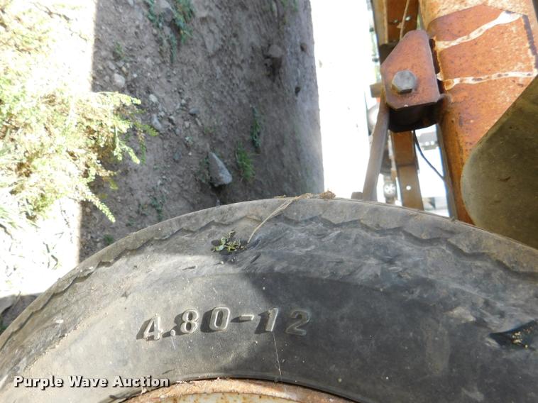 image for item DB9473 1977 Lund boat