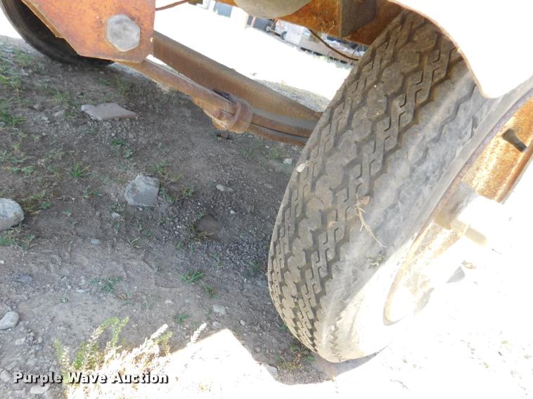 image for item DB9473 1977 Lund boat