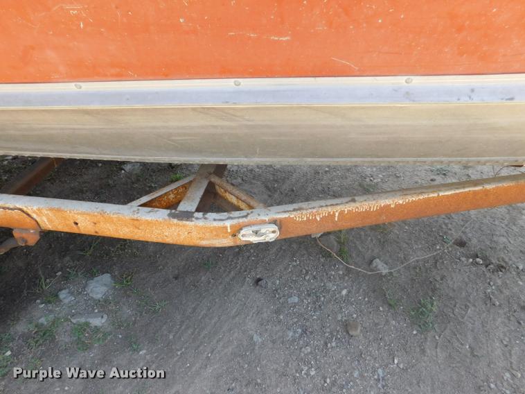 image for item DB9473 1977 Lund boat