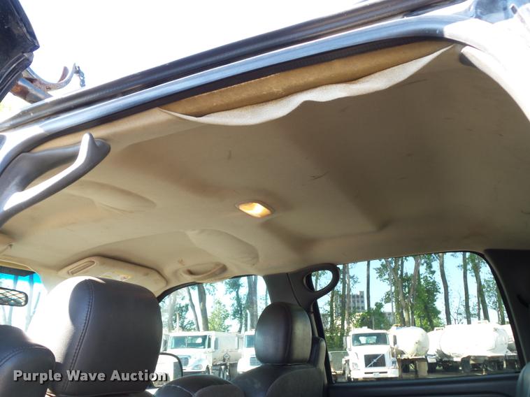 image for item DD9410 2006 Chevrolet Silverado 2500HD Crew Cab pickup truck