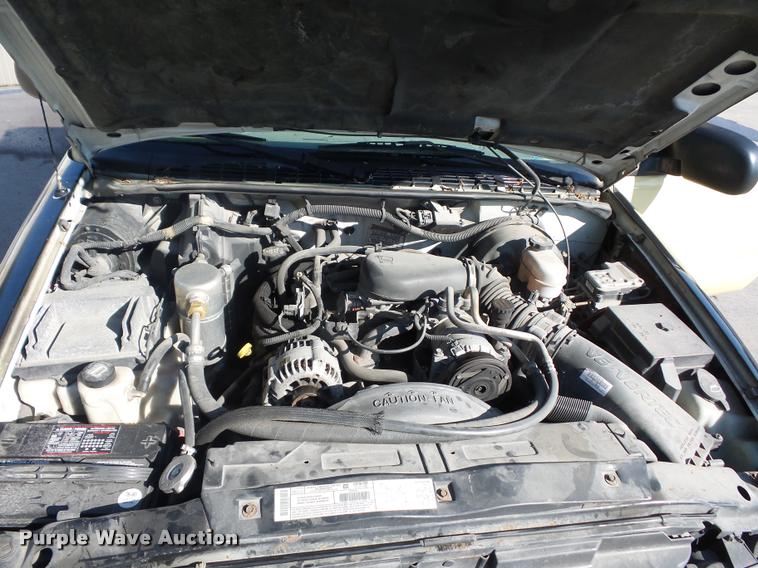 image for item DD9411 2003 Chevrolet S10 Ext. Cab pickup truck