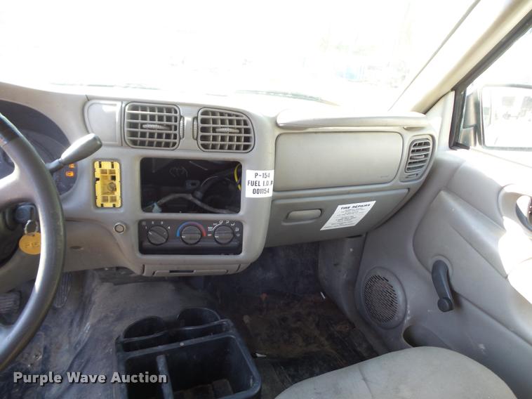 image for item DD9411 2003 Chevrolet S10 Ext. Cab pickup truck