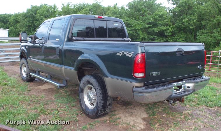 image for item DD9499 2004 Ford F250 Super Duty pickup truck