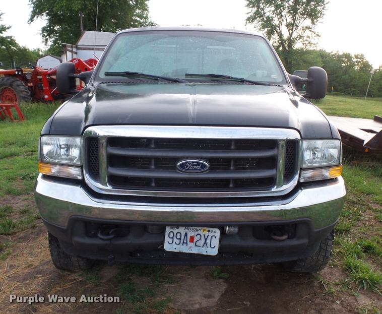 image for item DD9499 2004 Ford F250 Super Duty pickup truck