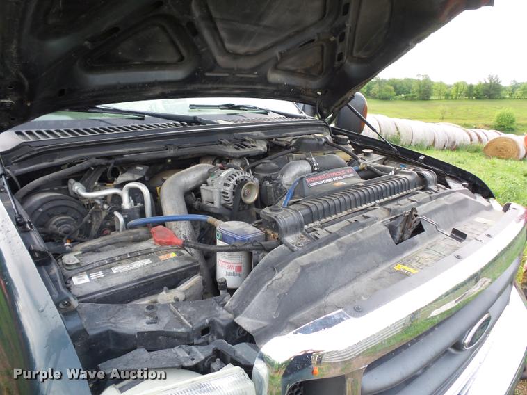 image for item DD9499 2004 Ford F250 Super Duty pickup truck