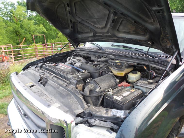 image for item DD9499 2004 Ford F250 Super Duty pickup truck