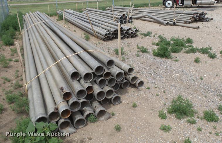 image for item DE9016 Approximately 65 aluminum irrigation pipe joints