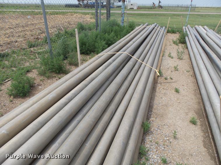 image for item DE9016 Approximately 65 aluminum irrigation pipe joints