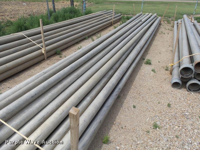 image for item DE9016 Approximately 65 aluminum irrigation pipe joints