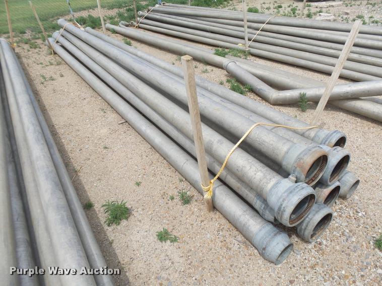 image for item DE9016 Approximately 65 aluminum irrigation pipe joints