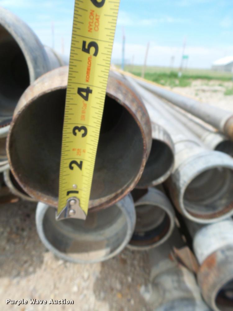 image for item DE9016 Approximately 65 aluminum irrigation pipe joints