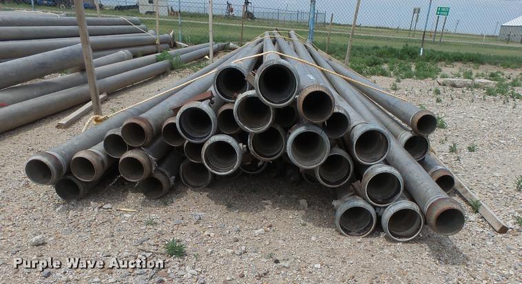 image for item DE9016 Approximately 65 aluminum irrigation pipe joints