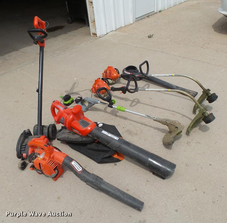 image for item DE9020 Lawn and garden equipment