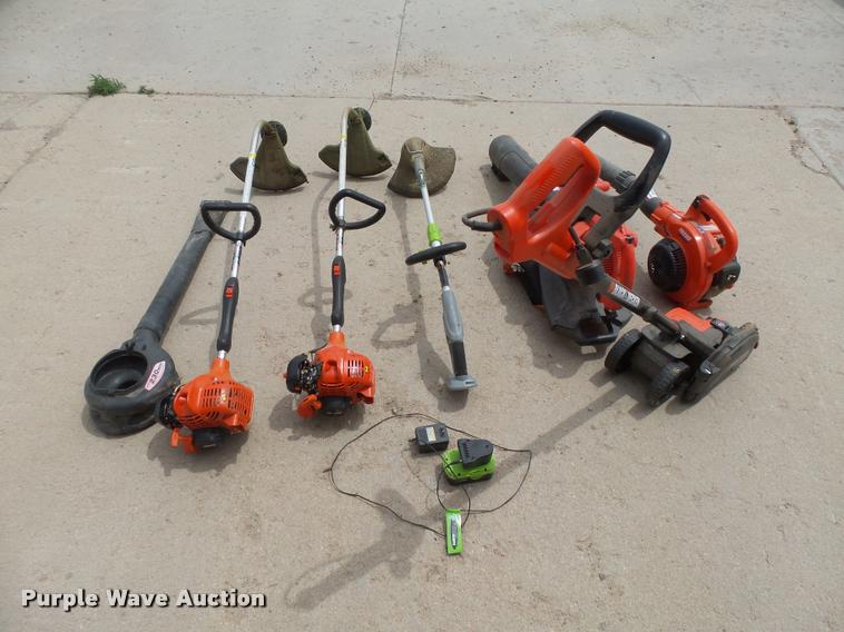 image for item DE9020 Lawn and garden equipment