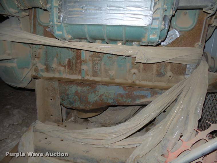 image for item DE9021 Detroit Diesel 6-71 six cylinder diesel engine