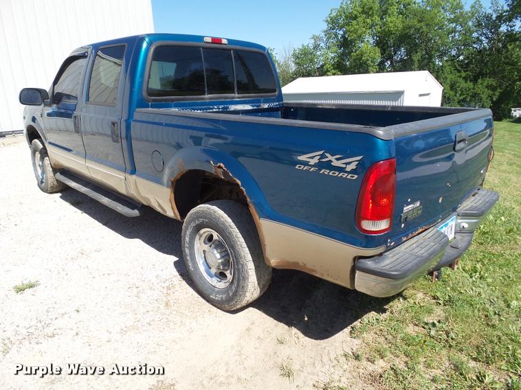 image for item DH9331 2000 Ford F250 Super Duty Crew Cab pickup truck