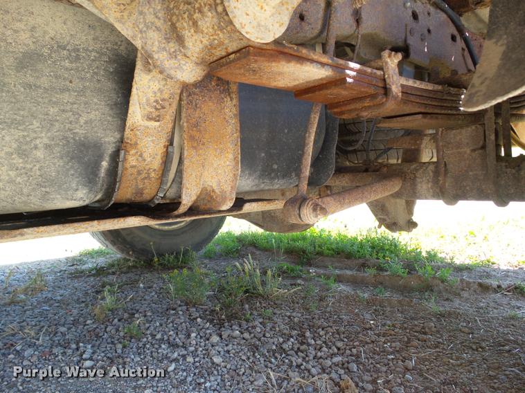 image for item DH9331 2000 Ford F250 Super Duty Crew Cab pickup truck