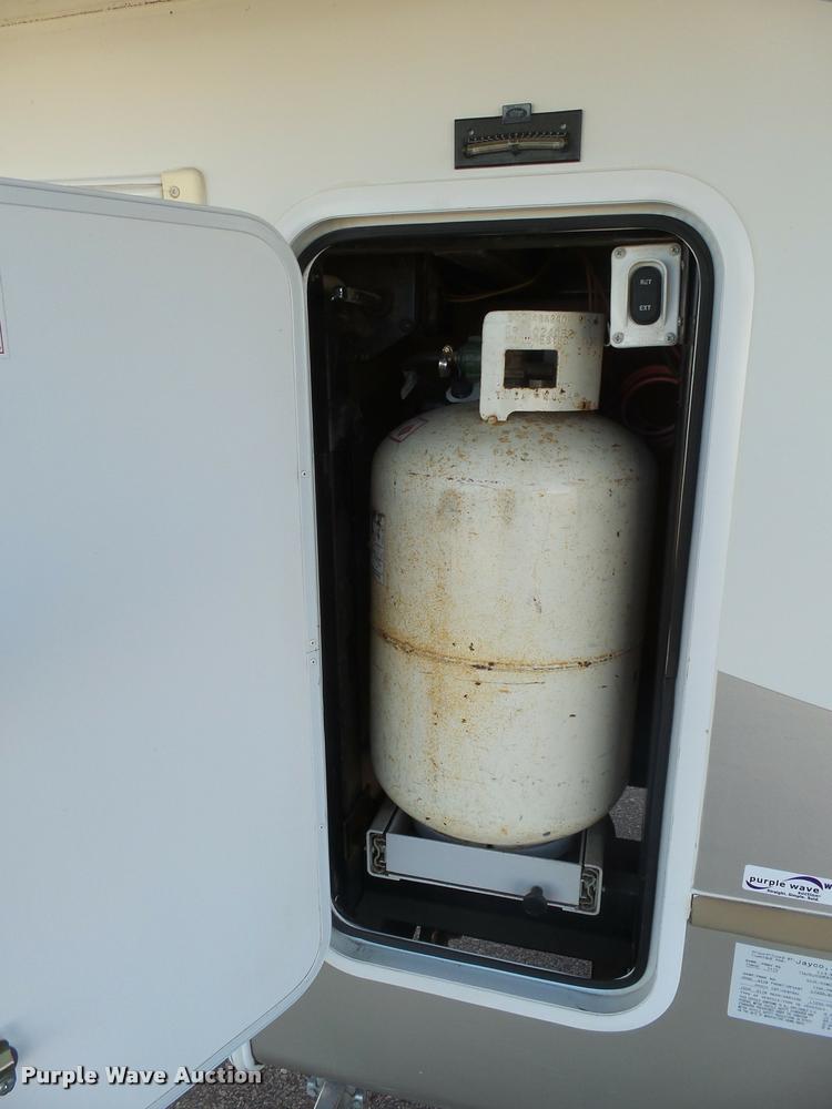 image for item DH9657 2005 Jayco Designer camper