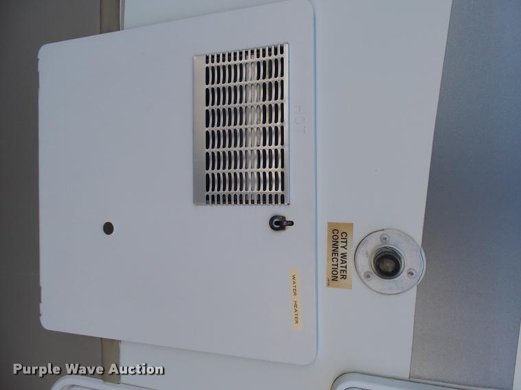 image for item DH9657 2005 Jayco Designer camper