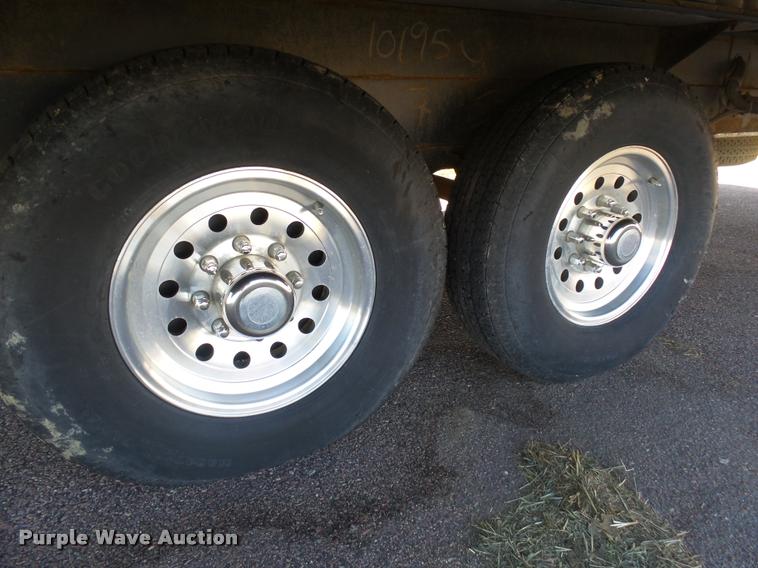 image for item DH9657 2005 Jayco Designer camper