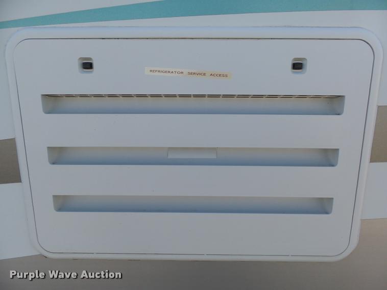 image for item DH9657 2005 Jayco Designer camper