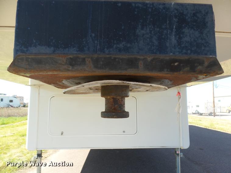 image for item DH9657 2005 Jayco Designer camper