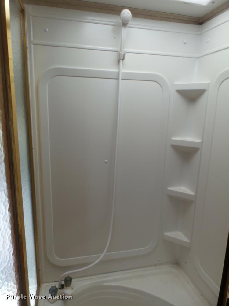 image for item DH9657 2005 Jayco Designer camper