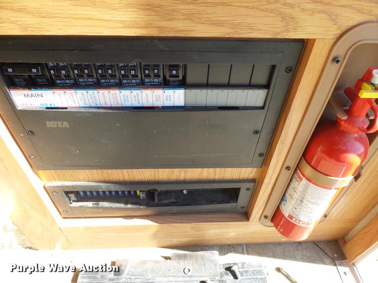 image for item DH9657 2005 Jayco Designer camper