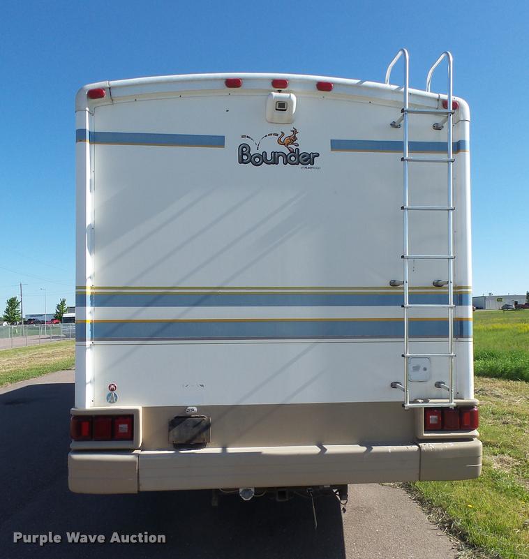 image for item DH9659 1999 Ford Fleetwood Bounder RV