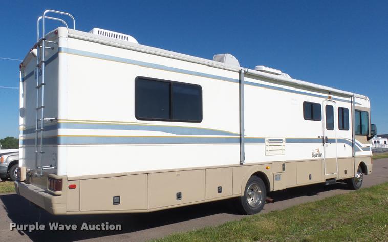image for item DH9659 1999 Ford Fleetwood Bounder RV
