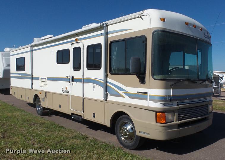image for item DH9659 1999 Ford Fleetwood Bounder RV