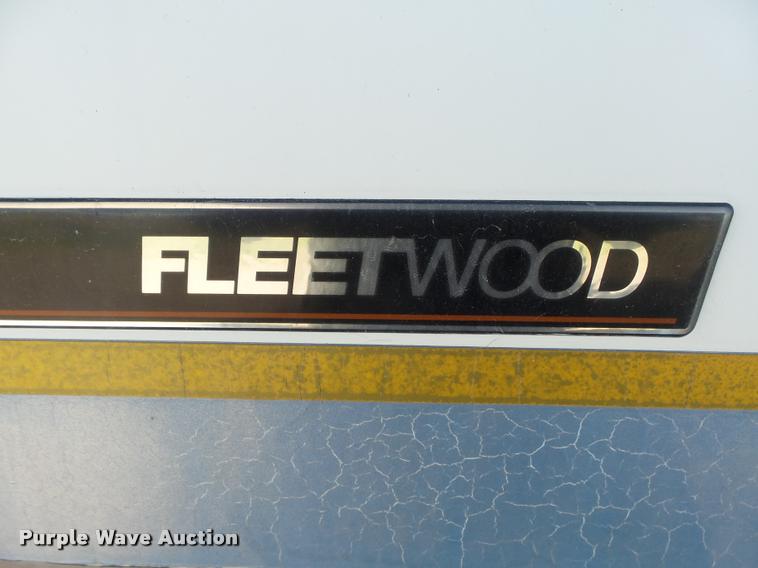 image for item DH9659 1999 Ford Fleetwood Bounder RV