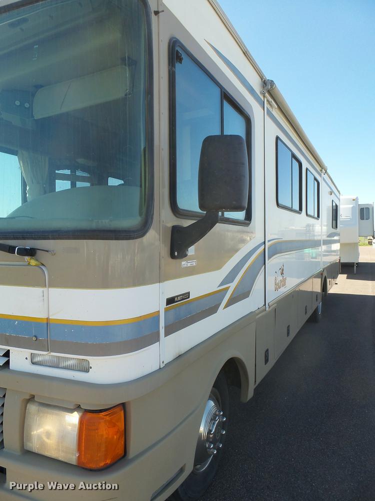 image for item DH9659 1999 Ford Fleetwood Bounder RV