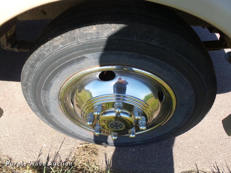 image for item DH9659 1999 Ford Fleetwood Bounder RV